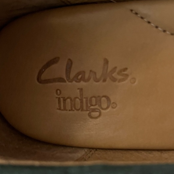 Clarks Indigo Wessex Wyvern Suede Platform Pumps Teal Size 7.5 New With Box - Picture 8 of 9